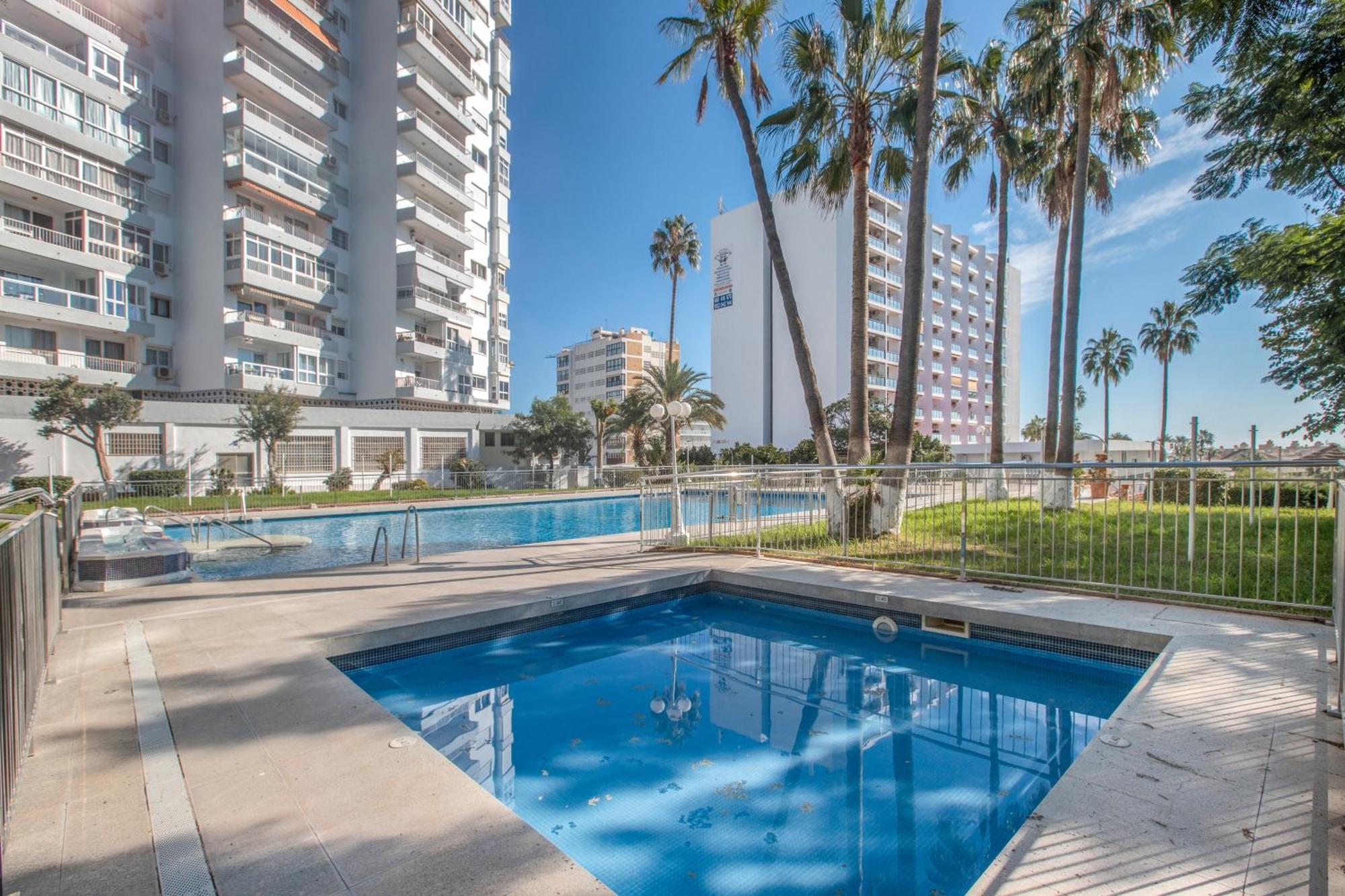 Next To Puerto Marina And The Beach بينالماذينا المظهر الخارجي الصورة